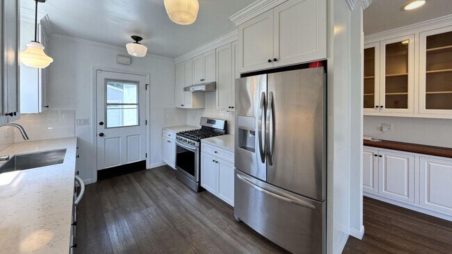 Foto del edificio - 3125 Stanford Ave