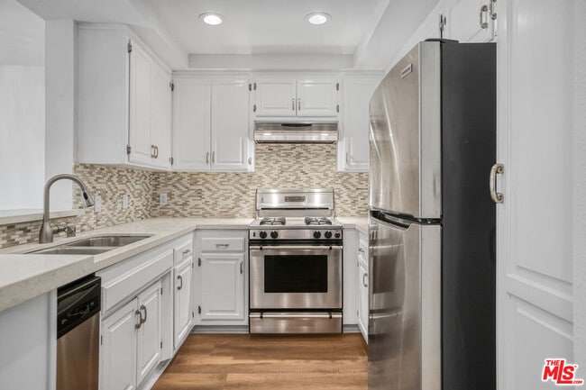 Building Photo - 8600 Tuscany Ave