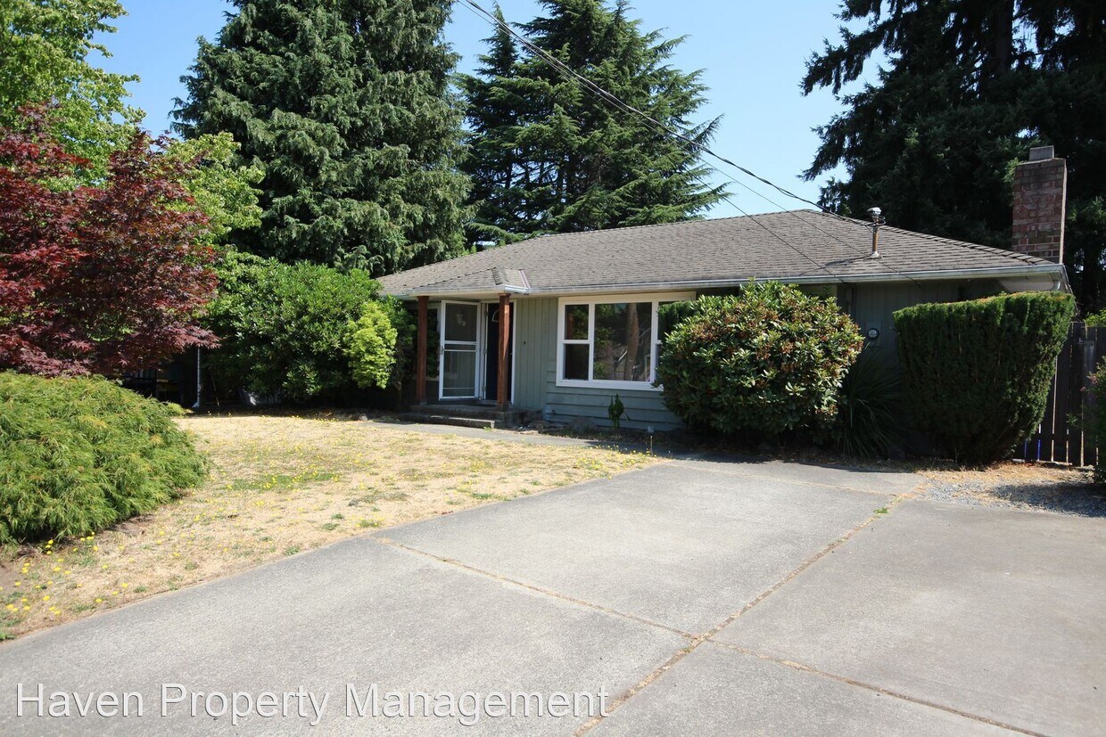 Primary Photo - 2 br, 1 bath House - 2925 39th Ave NE