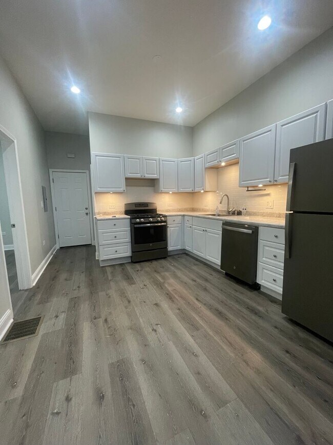 Foto del edificio - 930 W 35th St