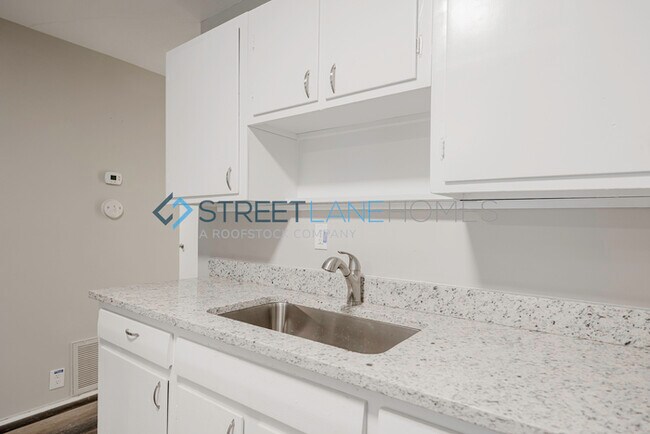 Building Photo - $250 off the first full month!