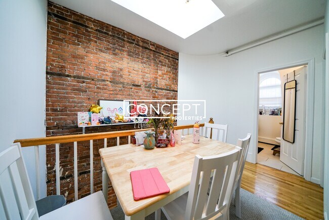 Foto del edificio - 168 Northampton St