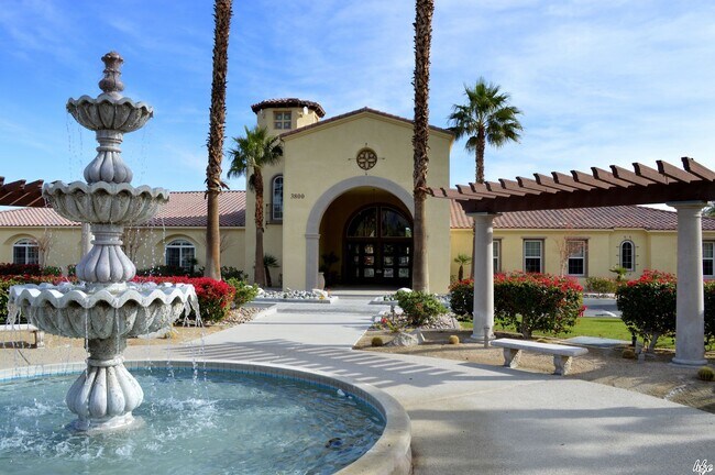Building Photo - Four Seasons, 55+ community, Vacant-LONG TERM