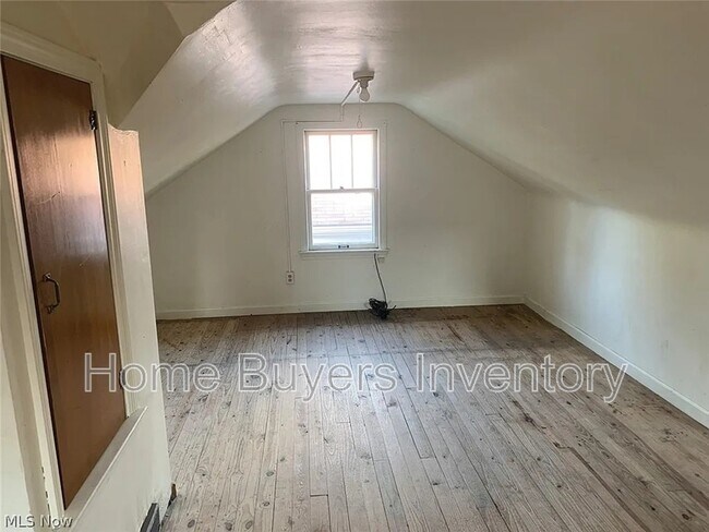 Foto del edificio - 2249 Ridgelawn Ave
