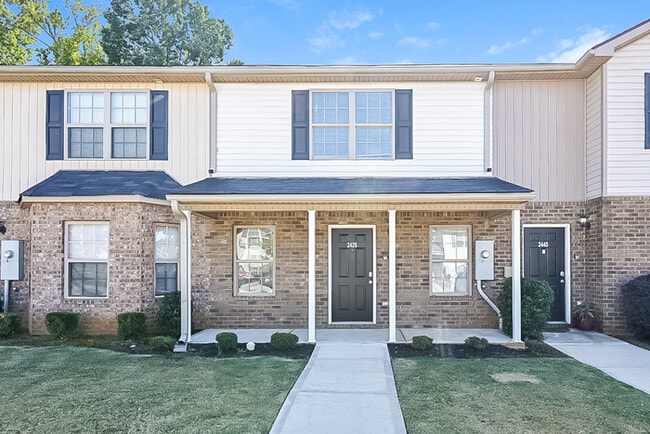 Building Photo - 2435 Marlin Dr