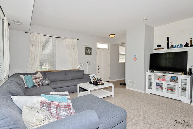 Building Photo - 1260 Remington Dr