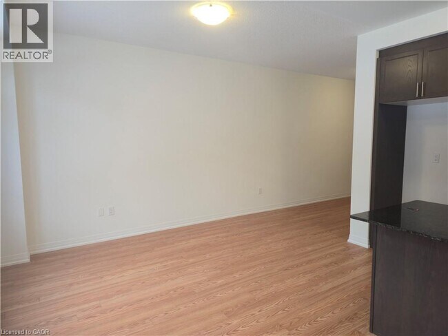 Photo du bâtiment - 474 Provident Wy