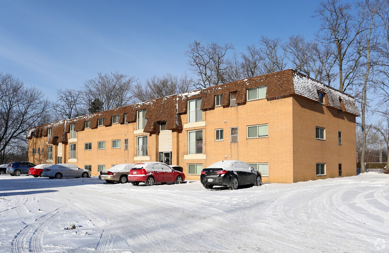 Packard House Apartments Warren, OH