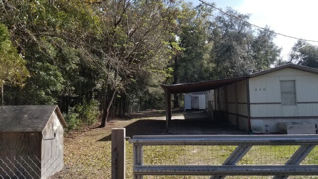 Foto del edificio - 610 Evans Ave