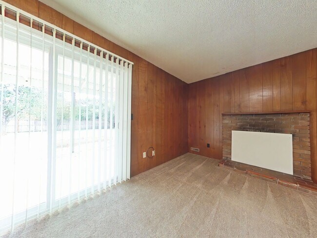Foto del edificio - 3 Bedroom House ~ Northwest Corvallis ~ Pe...