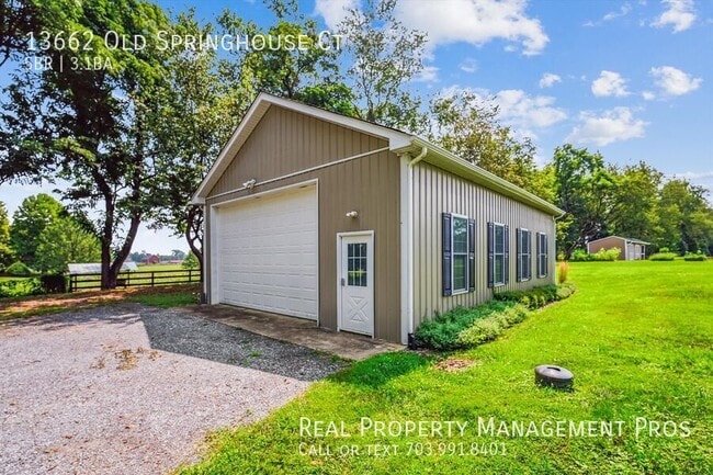 Building Photo - 13662 Old Springhouse Ct