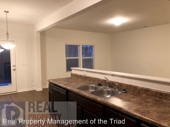 Building Photo - 3 br, 2.5 bath House - 2254 Owls Nest Trail