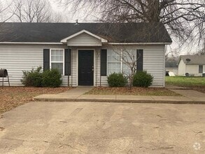 Building Photo - 453 Otis Dr
