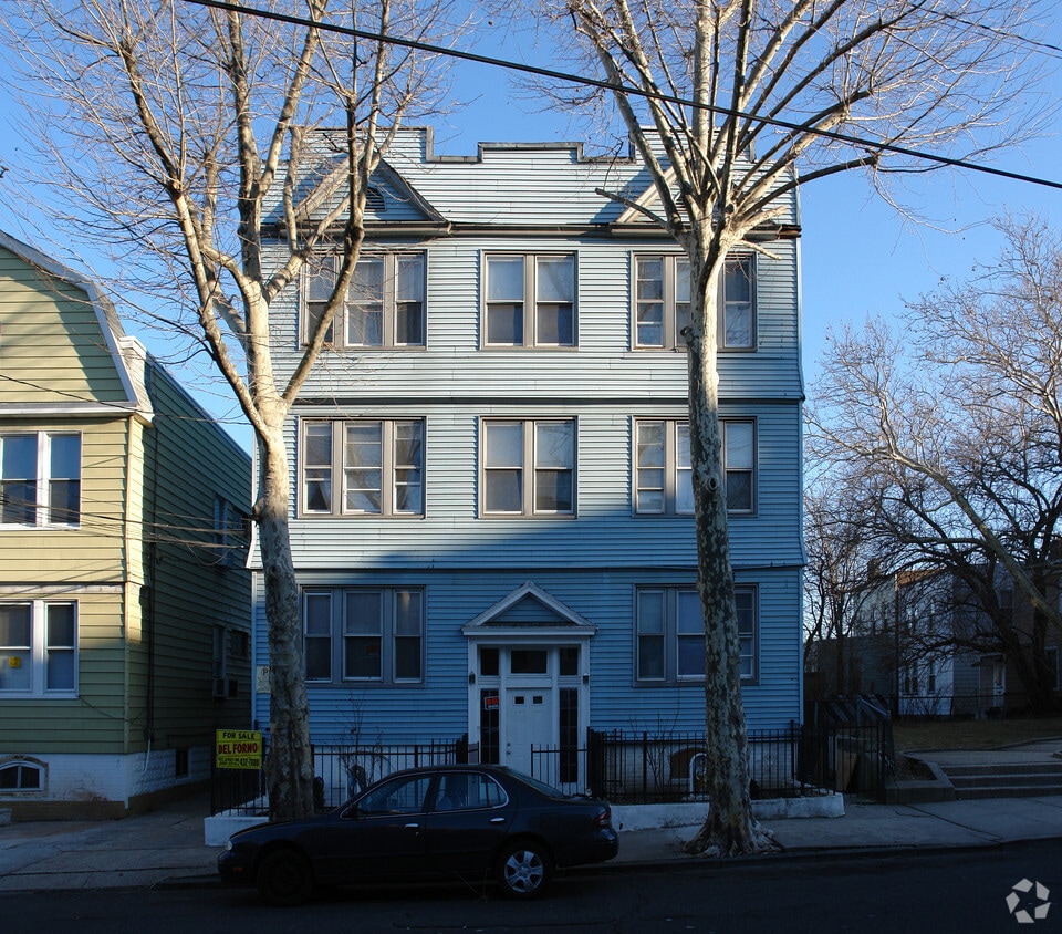 12 Randolph Ave, Jersey City, NJ 07305 Apartments in Jersey City, NJ