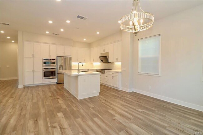 Foto del edificio - 111 Glance