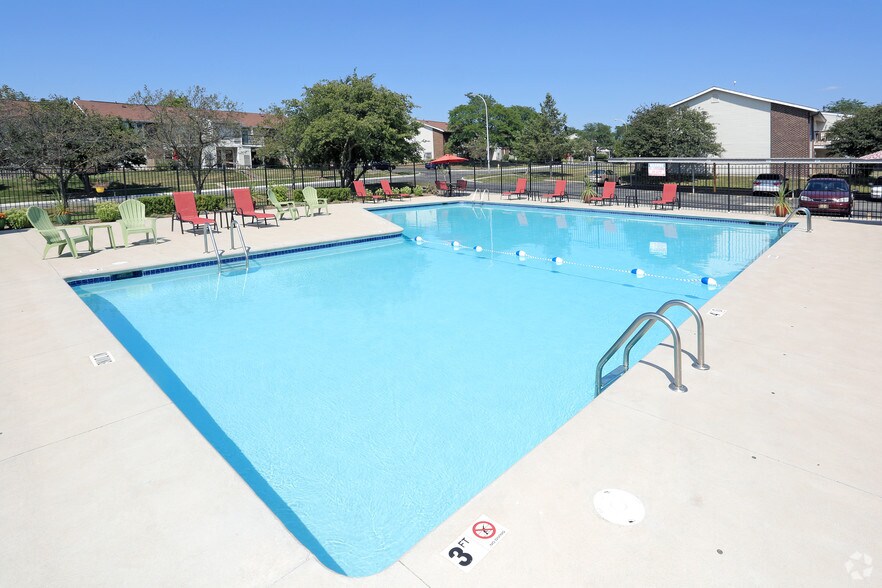 Auburn Heights Apartments Rentals Pontiac, MI