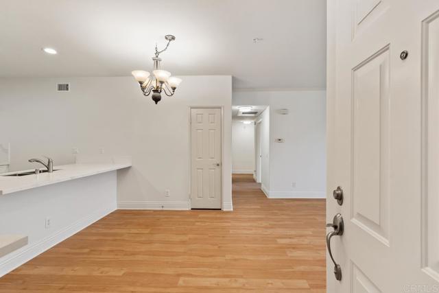 Foto principal - 12368 Carmel Country Rd