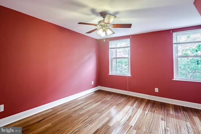 Building Photo - 826 S Mildred St