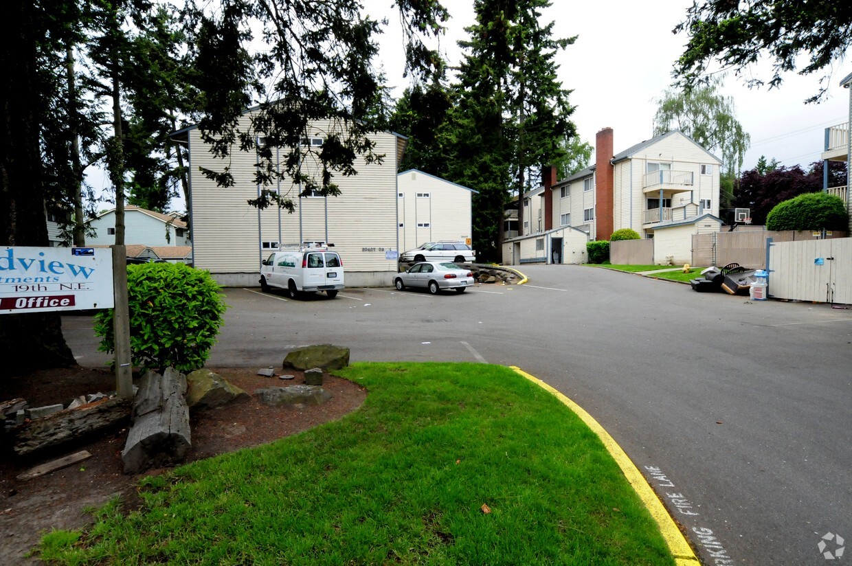 Primary Photo - Woodview Apartments