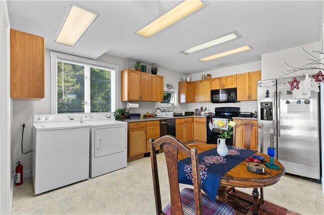 Foto del edificio - 1042 Anthony Rd