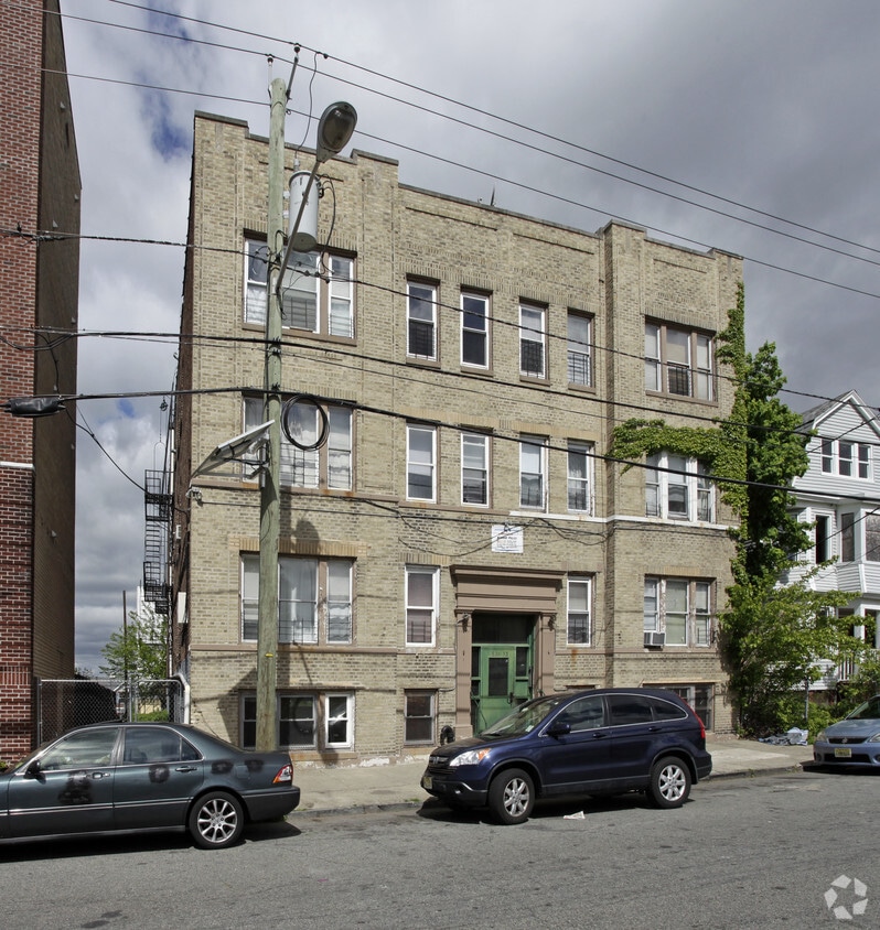 Building Photo - 531-533 S 16th St