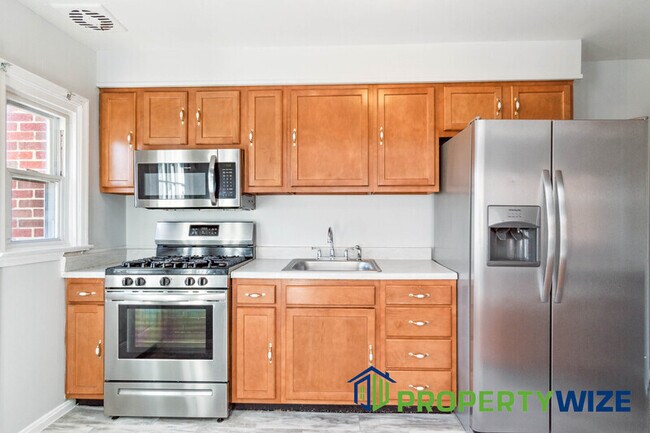 Foto del edificio - 3705 Midheights Rd