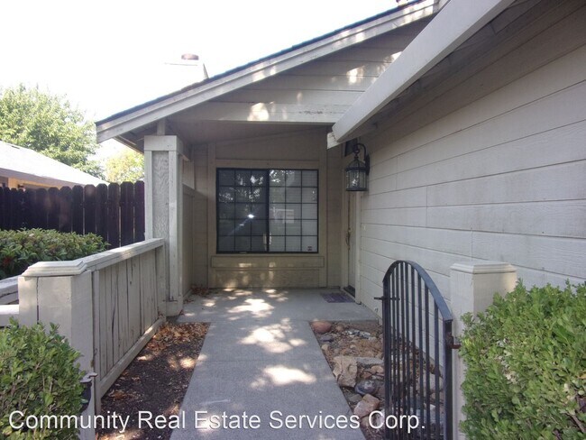 Building Photo - 3 br, 2 bath House - 886 Sage Drive Vacavi...