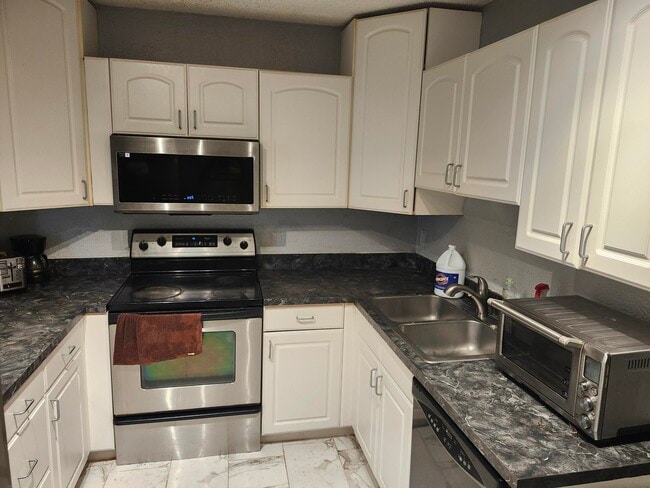Building Photo - 4317 Landar Dr