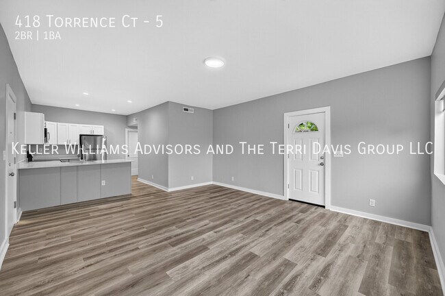 Foto del edificio - 418 Torrence Ct