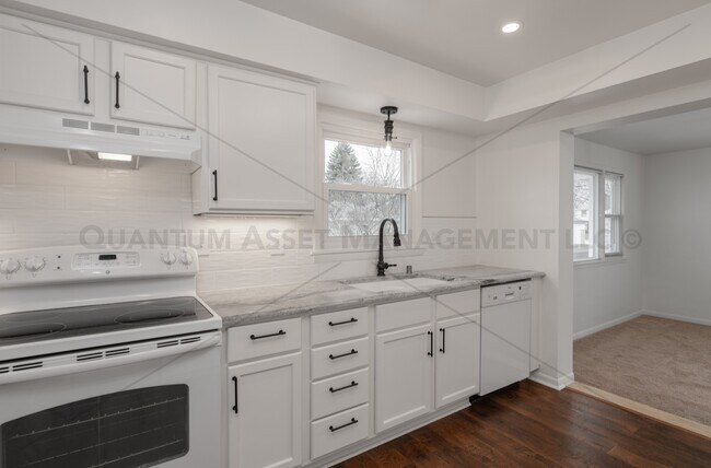 Foto del edificio - 5415 N Lydell St