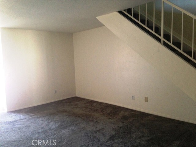 Building Photo - 3718 Village Ln