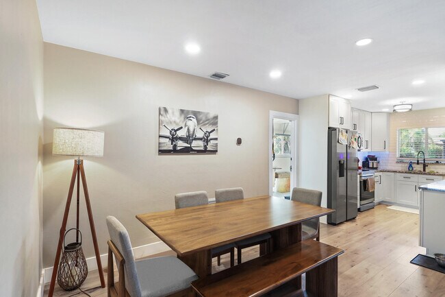 Foto del edificio - 2520 SE 5th St