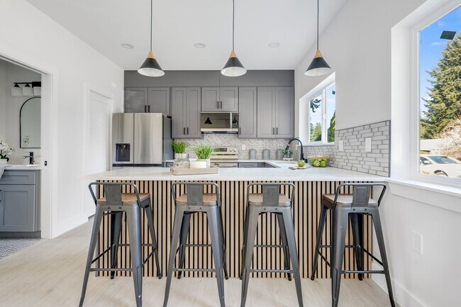 Building Photo - Beautiful Brand New 2bed 2.5bath Seattle H...