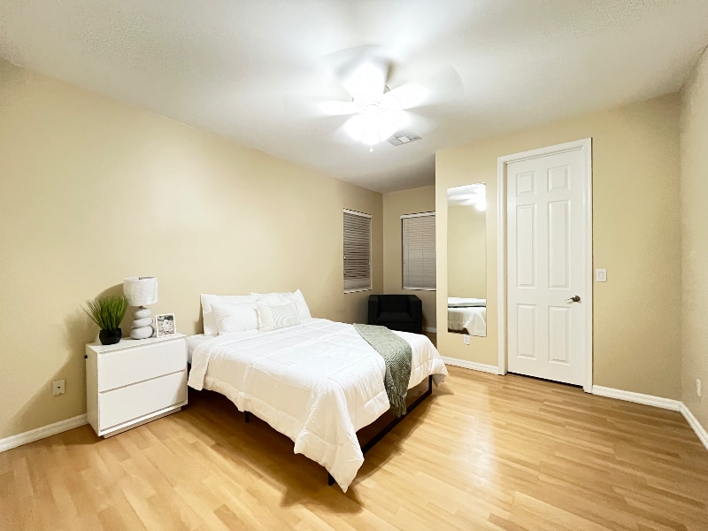 Foto principal - 8089 Villa Del Cielo St