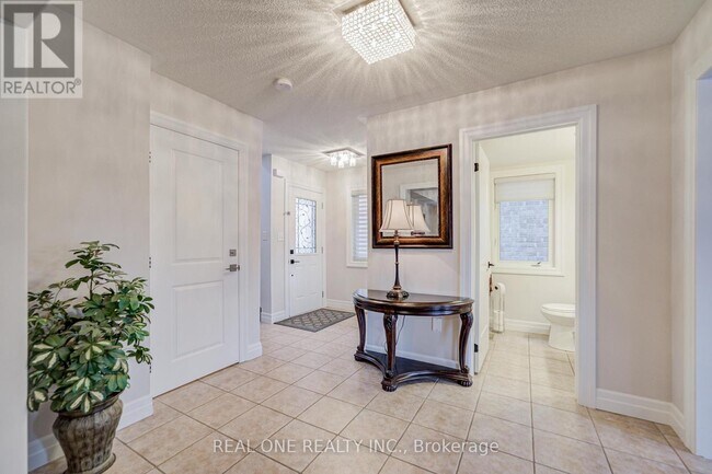 Photo du bâtiment - 27 Cranston St