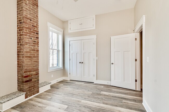 Foto del edificio - 1600 Bardstown Rd