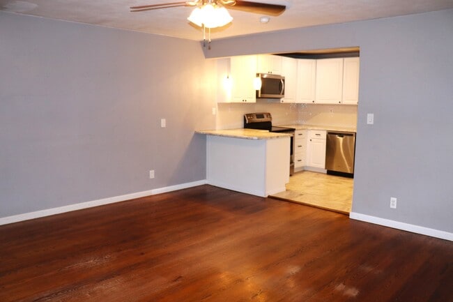 Building Photo - 203 Thomas Terrace