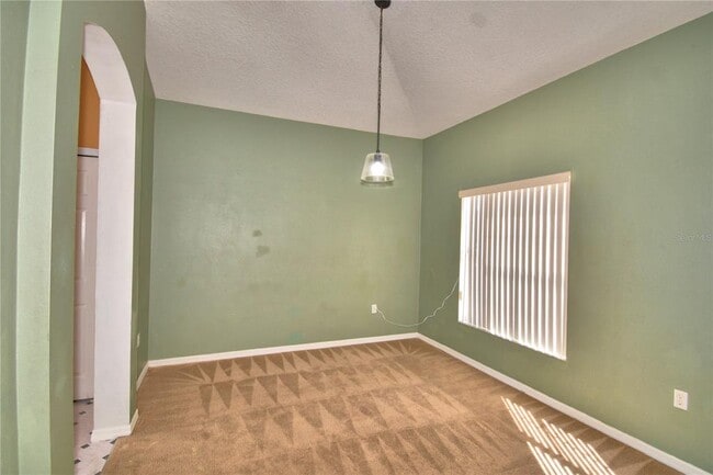 Foto del edificio - 439 Churchill Ct