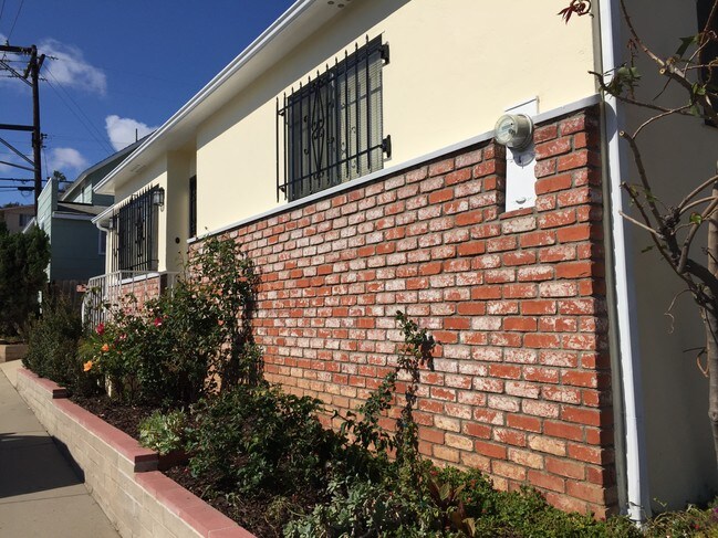 Building Photo - 1245 Colusa St