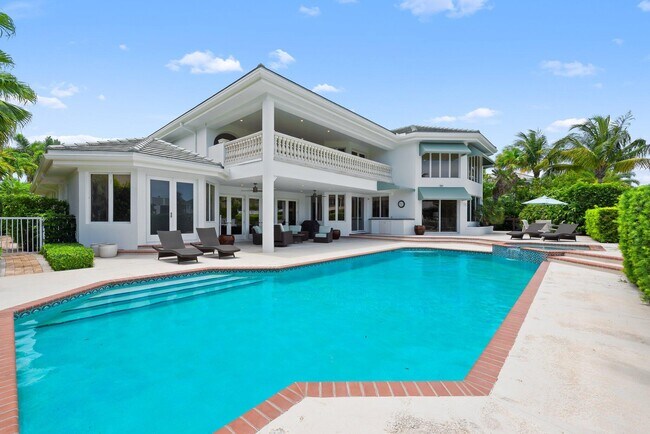 Foto del edificio - 396 E Coconut Palm Rd