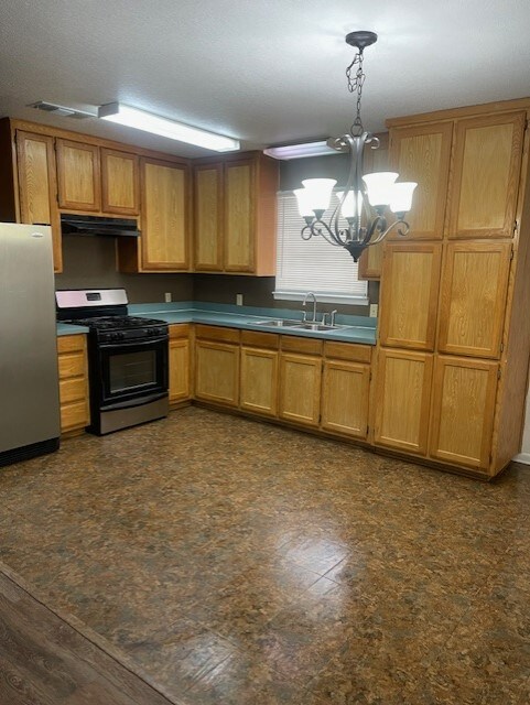 Foto del edificio - 622 Luxton St