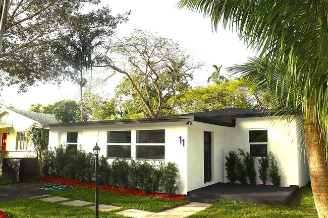 Foto del edificio - 11 NW 117th St