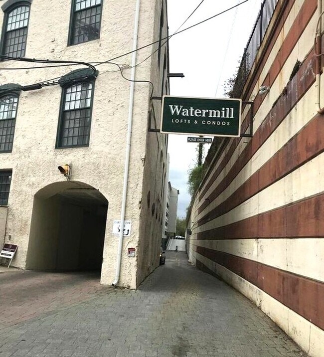 Foto del edificio - Live the Manayunk lifestyle you’ve been dreaming about — steps from Main Street, minutes from Cen...