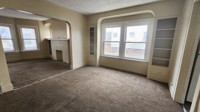 Foto del edificio - 1754 Algonac Rd