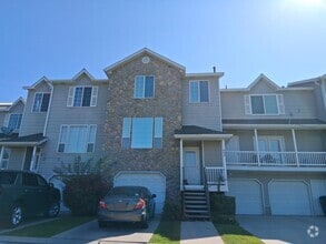 Building Photo - 609 N Seven Peaks Blvd