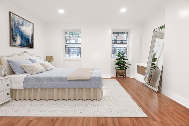 Photo - 154 S 4th St Townhome