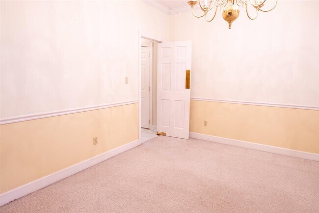 Building Photo - 1304 Peacefield Pl