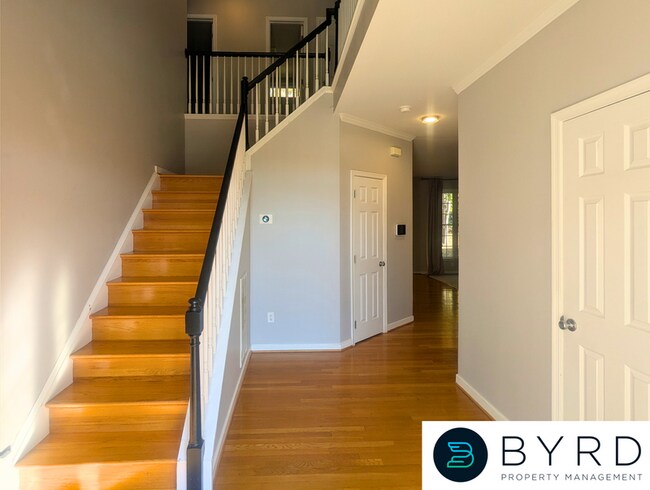 Building Photo - 7757 Hampton Green Dr