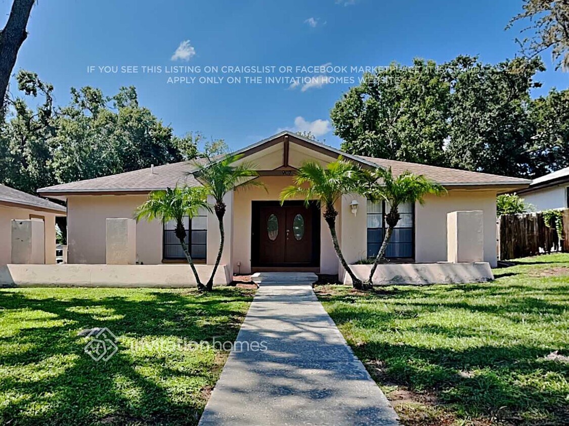 Foto principal - 907 Lakemont Dr