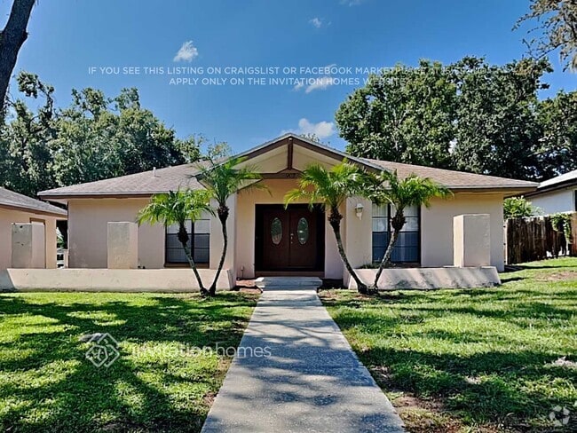 Building Photo - 907 Lakemont Dr